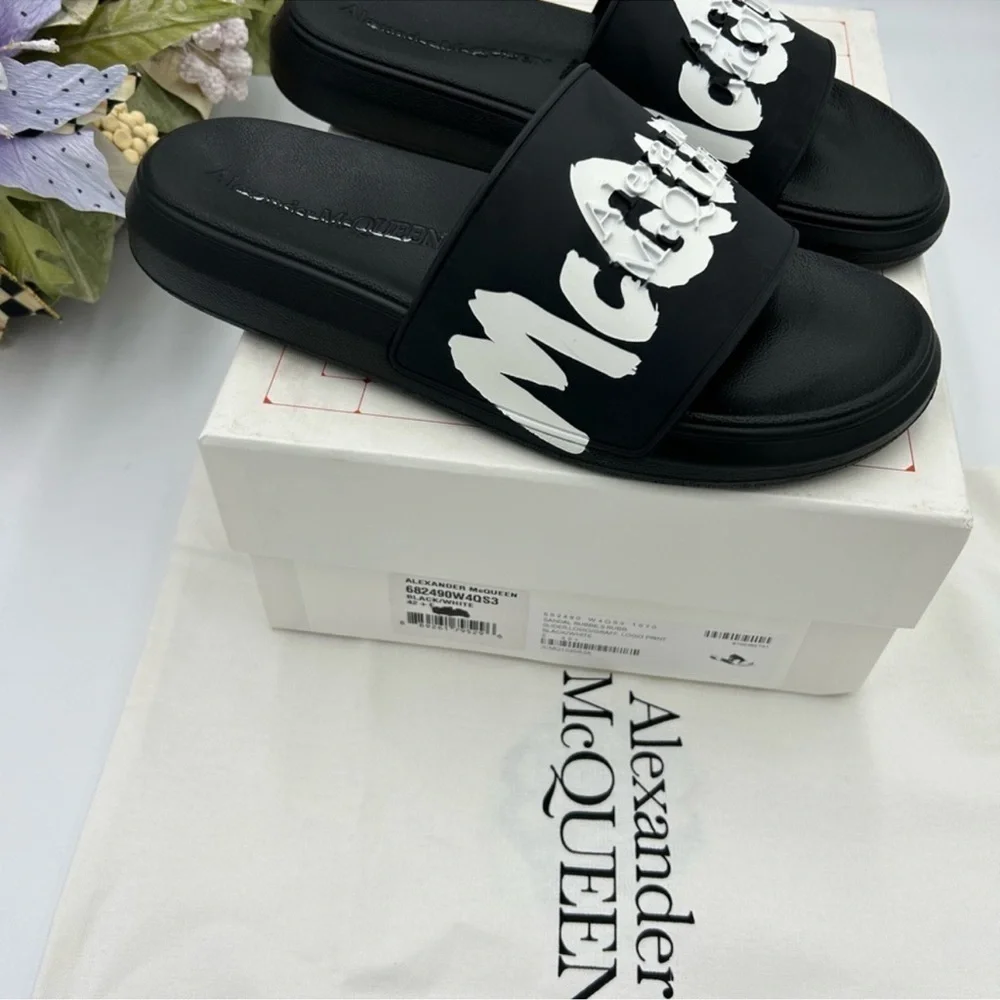 Menzel Alexander McQueen rubber graffiti pool slides size 42.5 made in Italy